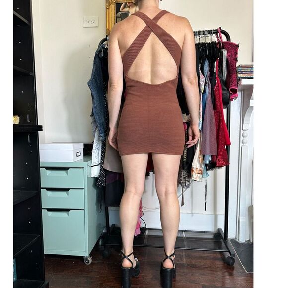 Abercrombie and Fitch Brown Open Back Ribbed Sweater Dress Size MP - Picture 3 of 6